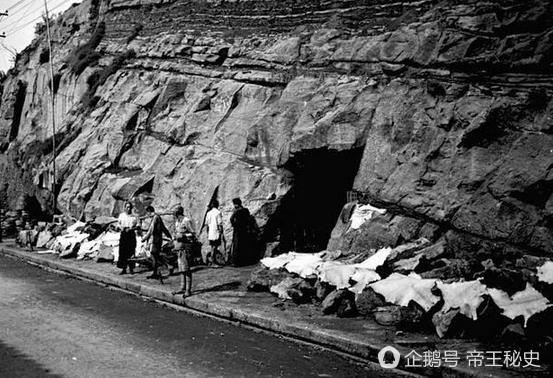 重庆珍档| 日军轰炸重庆制造大隧道惨案 尸体20辆卡车
