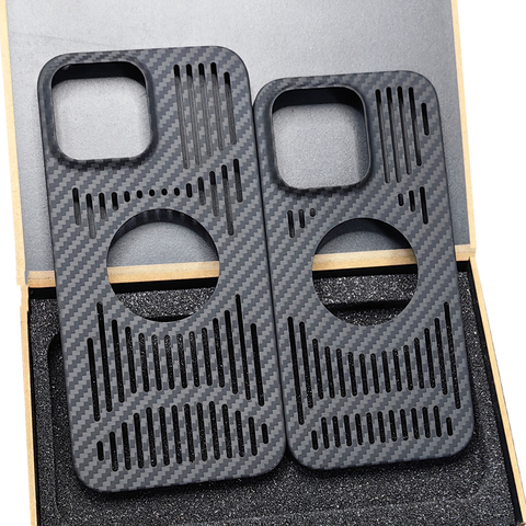 Hollow Magnetic Lightweight Heatsink Heat Dissipation Luxury MagSafe 15, 14, 13 Carbon Fiber iPhone Case
