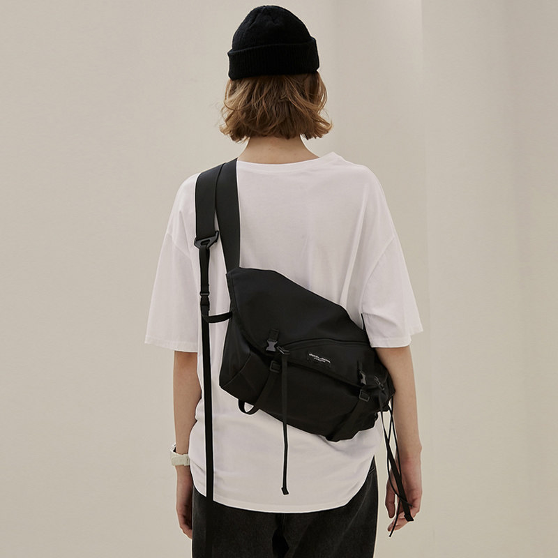 VAOPER运动机能背包单肩包斜挎包男士邮差包工装包挎包明星同款包