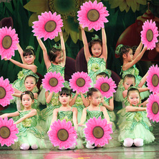 幼儿舞蹈道具手拿花_幼儿舞蹈道具手拿花