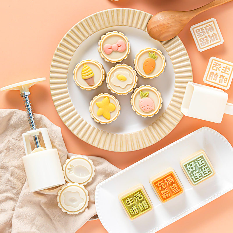 月饼模具可爱卡通2021新款手压式压模烘焙家用冰皮模型印具磨具