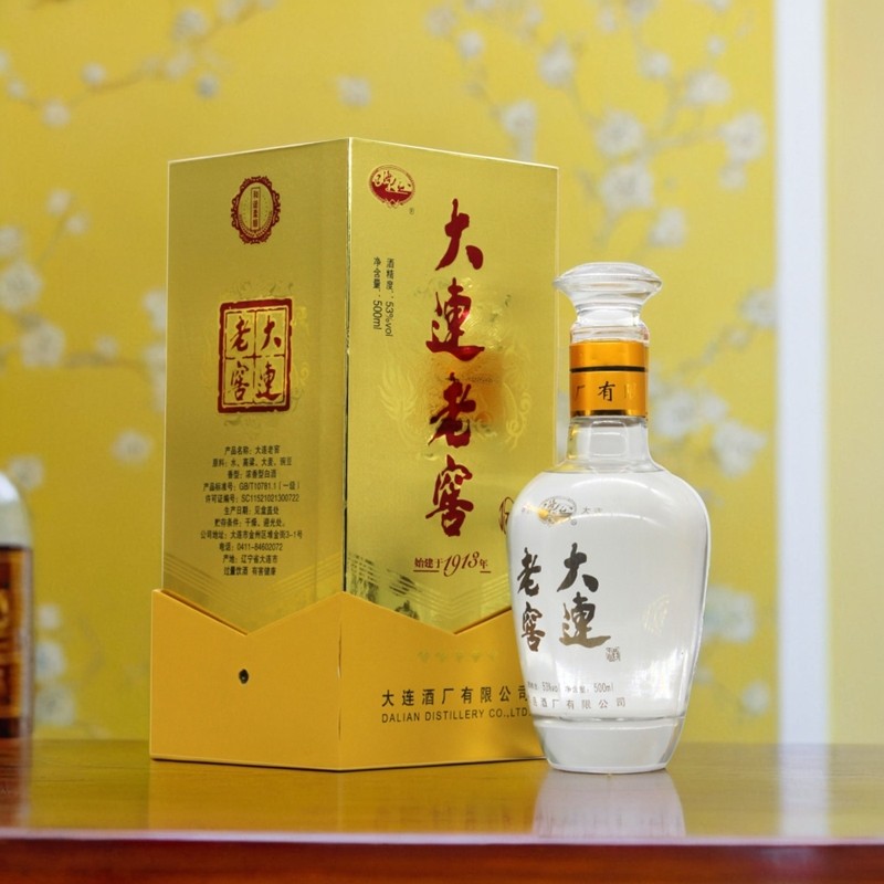 大连特产大连酒厂辽海牌大连老窖青花瓷52度浓香型纯粮酿制500ml评价