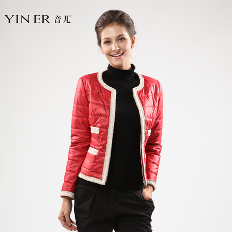 YINER音儿影儿 专柜正品黑红两色精致短款棉服外套82508020