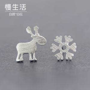雪花小鹿 925银耳钉