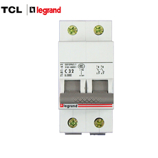 Автоматический выключатель TCL в открытый космос