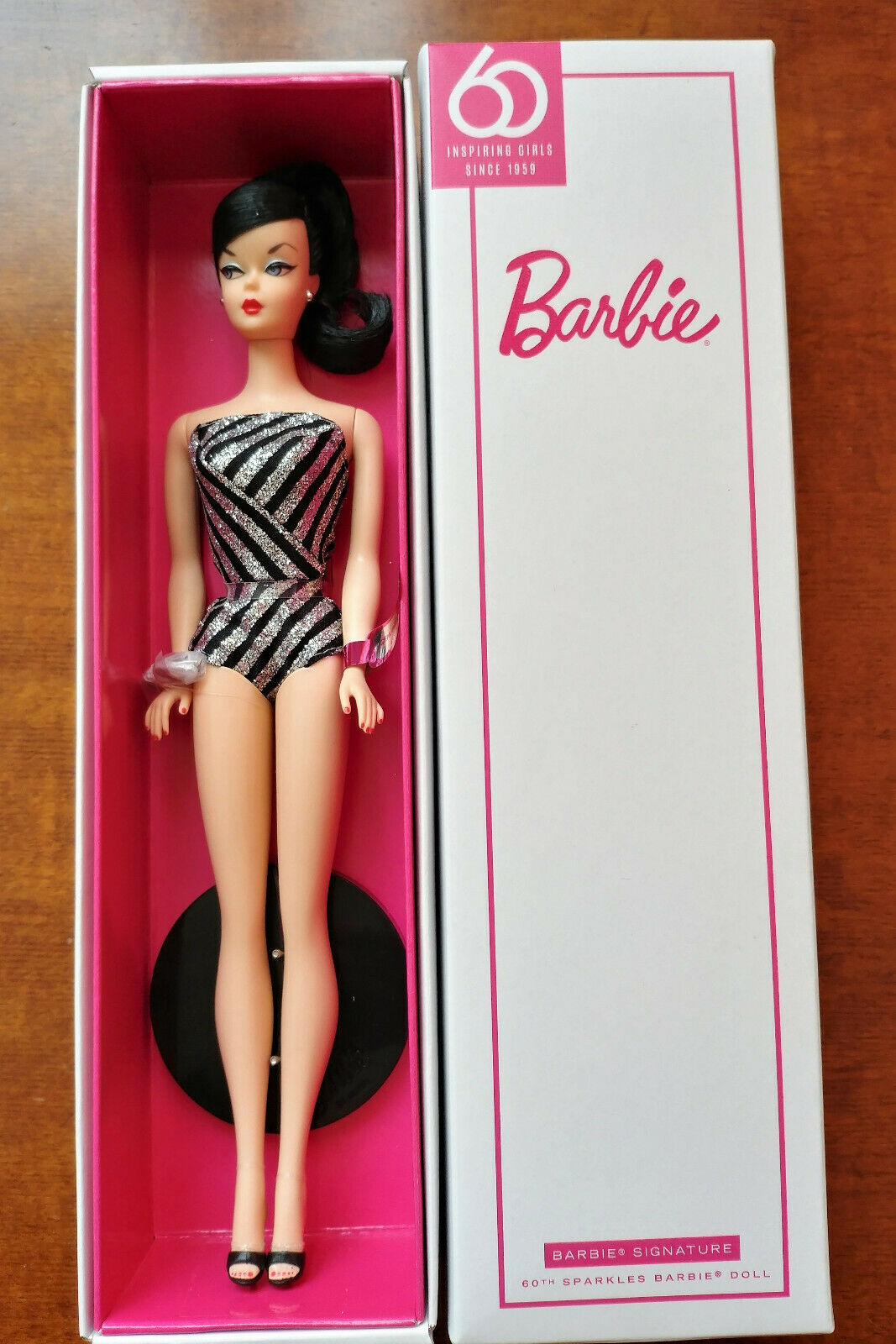 Barbie Silkstone Vanity 6分娃芭比小布梳妆台配套茶几家具-Taobao