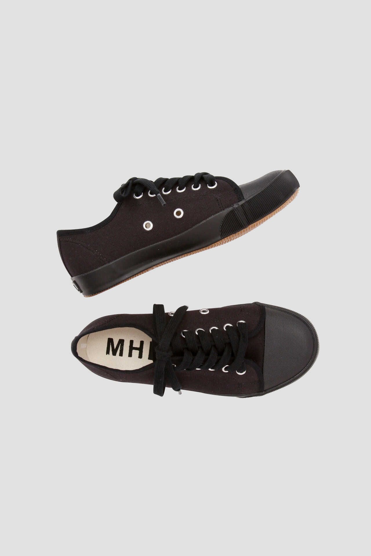 美品 MHL. ARMY TRAINER-