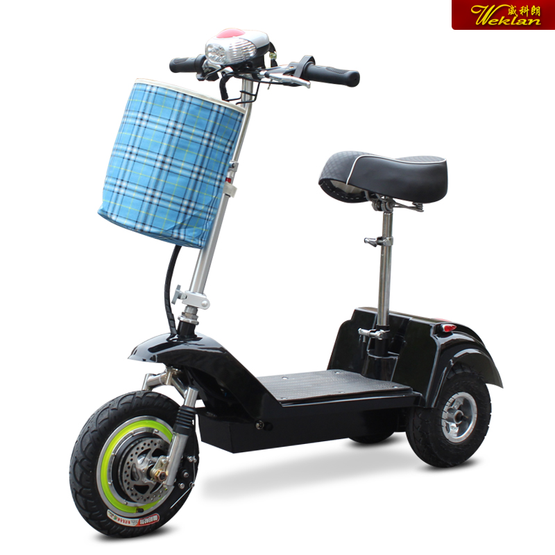 Трёхколёсный аккумуляторный Scooter