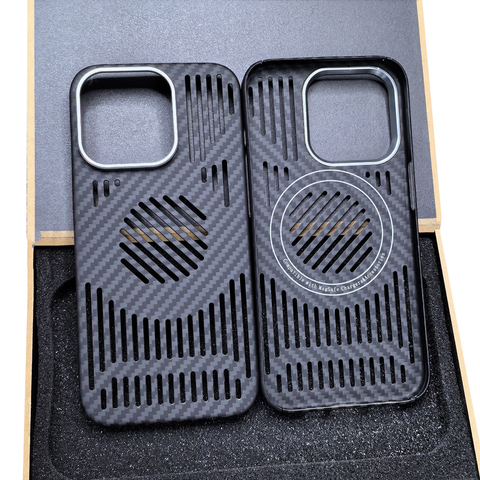 Hollow Magnetic Lightweight Heatsink Heat Dissipation Luxury MagSafe 15, 14, 13 Carbon Fiber iPhone Case