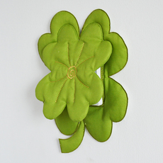 Декор для выключателя 新品 全盖式布艺开关套手工开关贴壁火罩插座保护套（幸运草） Xin