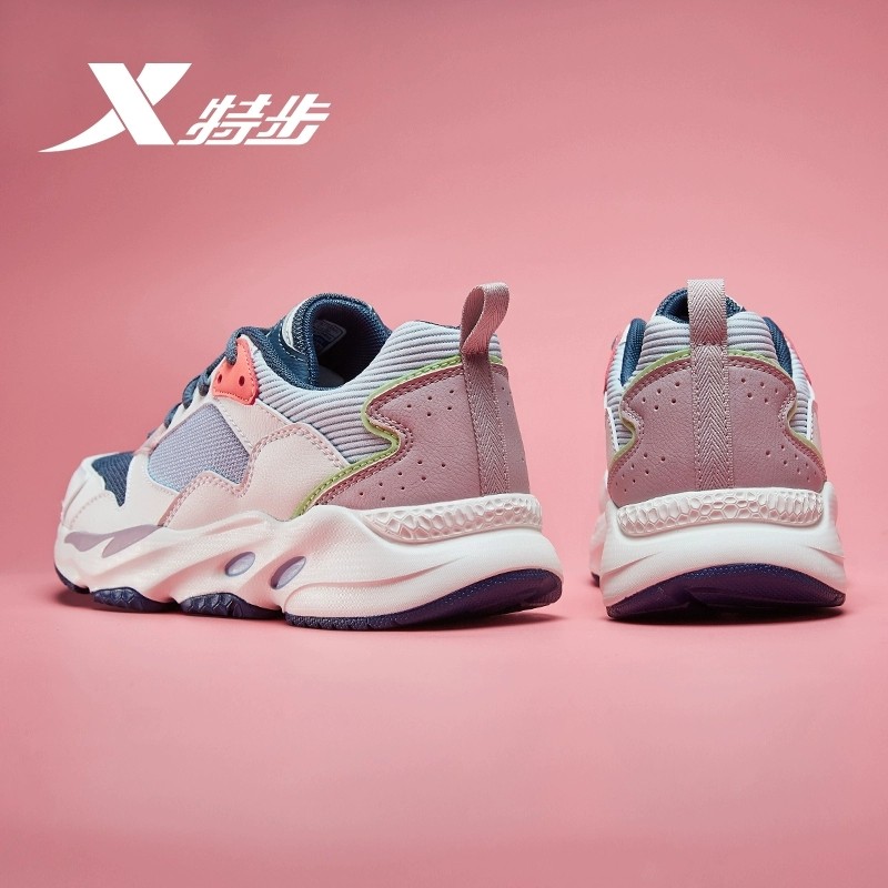 特步女鞋运动鞋女2021年秋季新款跑步鞋透气休闲鞋白色老爹鞋子