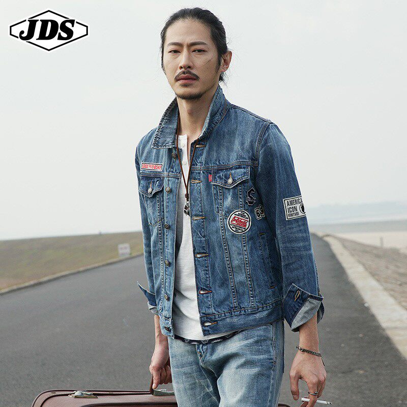 秋季新款牛仔夹克男士韩版宽松潮流百搭徽章元素上衣潮牌春装外套