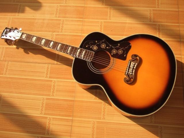 Акустическая гитара Gibson SJ200 43