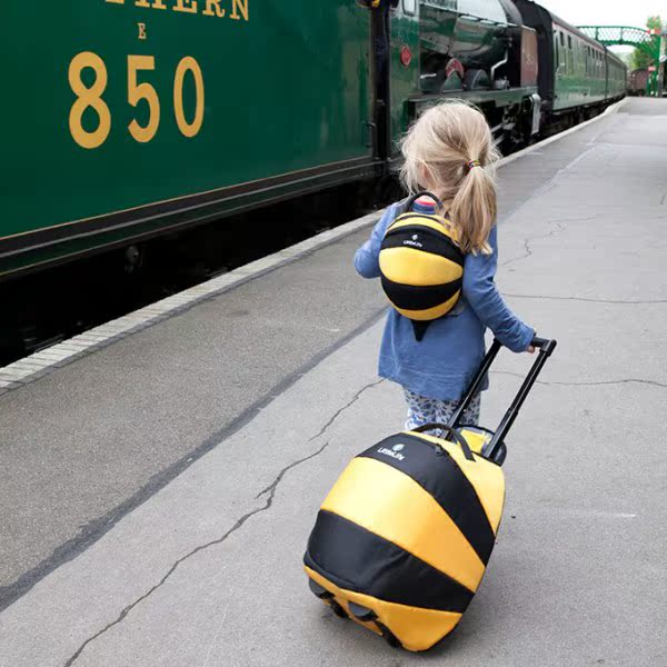 Детский чемодан на колесиках Littlelife 3D (3