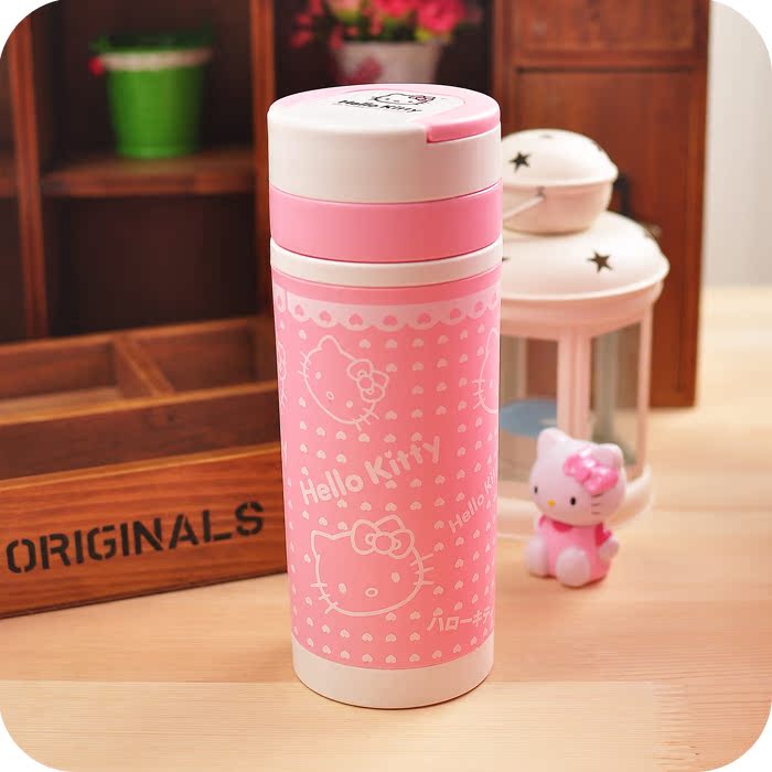 Термос/термочашка Hello kitty 
Термос/термочашка Hello kitty