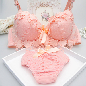 甜美聚拢型少女内衣套装