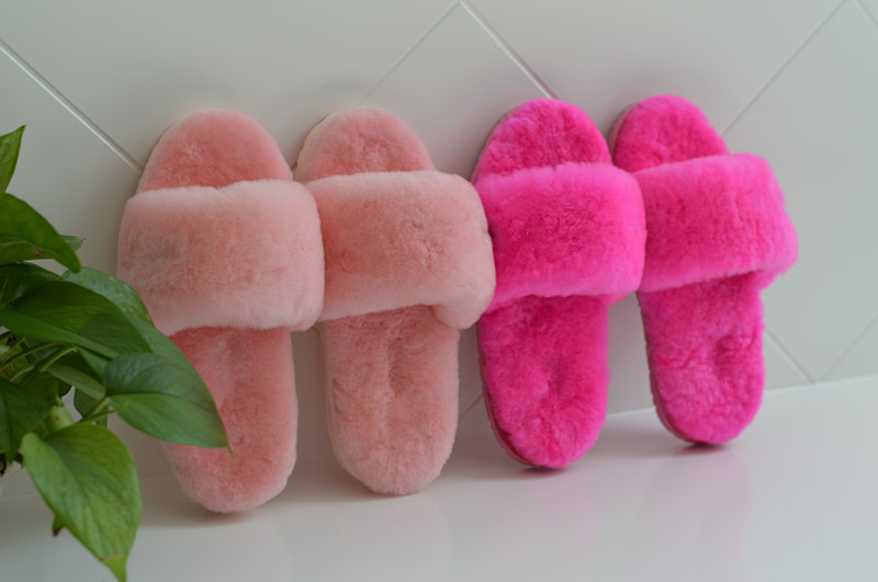 

Обувь для дома Wool slippers 2015