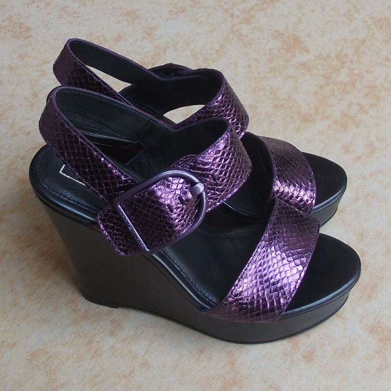 紫色坡跟鞋 真皮女鞋夏季新款超高跟坡跟时尚紫色露趾扣带羊皮凉鞋外贸原单鞋_推荐淘宝好看的紫色坡跟鞋