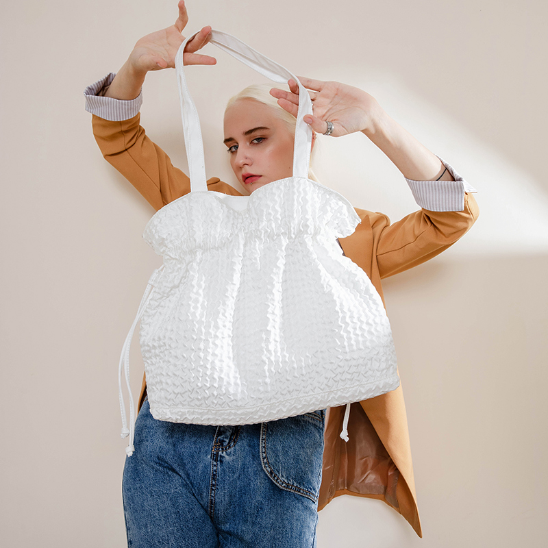 白色帆布包 EHOOO新款白色包包女2021年爆款小众洋气手提轻布包大容量单肩包_推荐淘宝好看的白色帆布包