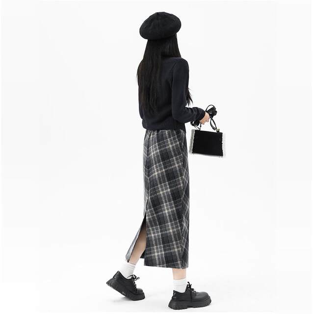 La Chapelle woolen plaid skirt for women autumn and winter 2025 new British style high waist slit mid-length skirt J La Chapelle woolen plaid skirt for women autumn and winter 2025 new British style high waist slit mid-length skirt J
