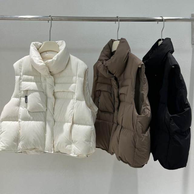 Autumn and winter down cotton vest 2025 new large size women's design thickened vest warm vest sleeveless jacket Autumn and winter down cotton vest 2025 new large size women's design thickened vest warm vest sleeveless jacket