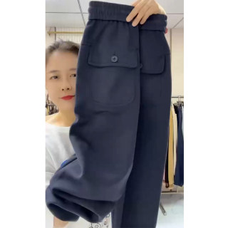 Women's new winter style velvet thickened straight sweatpants 
Women's new winter style velvet thickened straight sweatpants