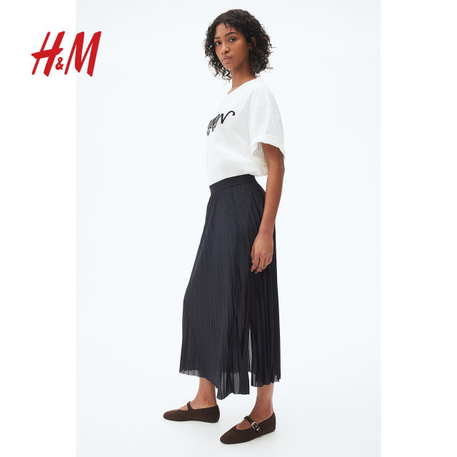 HM women's skirt 2025 autumn new style fashionable loose temperament high waist pleated midi skirt 1264865 
HM women's skirt 2025 autumn new style fashionable loose temperament high waist pleated midi skirt 1264865
