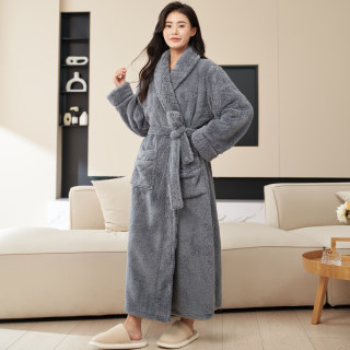 Women's thickened velvet nightgown extra long to ankles Women's thickened velvet nightgown extra long to ankles