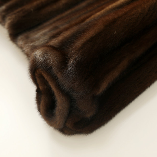 2025 new style imported native mink from North America with full drawstring short V-neck mink coat young style fur lantern sleeves 2025 new style imported native mink from North America with full drawstring short V-neck mink coat young style fur lantern sleeves