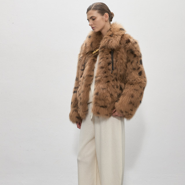 DukeCat/imported fox fur coat for women, temperament leopard print horn buckle warm fur coat DukeCat/imported fox fur coat for women, temperament leopard print horn buckle warm fur coat