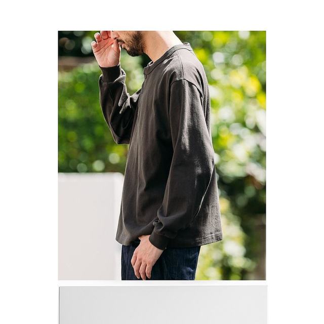 1 hour refundable, officially authorized by direct mail from Japan, FREAK'S STORE 10.5 oz thick henley collar long sleeves 
1 hour refundable, officially authorized by direct mail from Japan, FREAK'S STORE 10.5 oz thick henley collar long sleeves