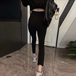 New cropped pants for 18-24 years old New cropped pants for 18-24 years old