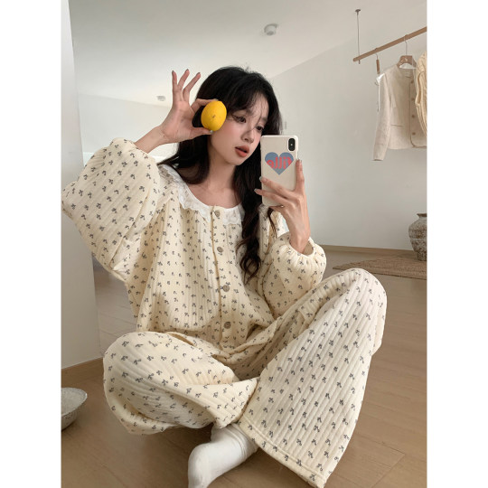 Xin helps autumn and winter new lace round collar floral pajamas women's set thick cotton warm home service set Xin helps autumn and winter new lace round collar floral pajamas women's set thick cotton warm home service set