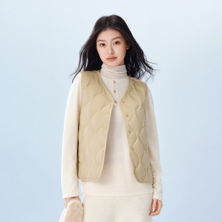 Bosideng layered short V-neck lined down vest Bosideng layered short V-neck lined down vest