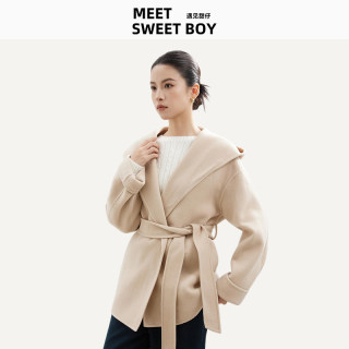 MEET SWEETBOY 100% sheep wool hooded coat 
MEET SWEETBOY 100% sheep wool hooded coat