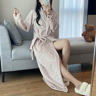 Thick flannel robe and velvet warm two-piece set Thick flannel robe and velvet warm two-piece set