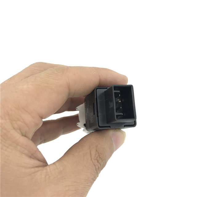 Suitable for Kia K3KX3K4KX5K5X1 Smart Path Brake Light Switch Stop Light Parking Light Sensor Switch Suitable for Kia K3KX3K4KX5K5X1 Smart Path Brake Light Switch Stop Light Parking Light Sensor Switch
