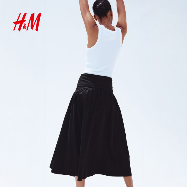 HM Women's Skirt 2025 Summer New Stretch Mid-Length Flared High Waist Skirt 1274018 
HM Women's Skirt 2025 Summer New Stretch Mid-Length Flared High Waist Skirt 1274018
