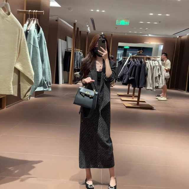 Plus size women's high-end shiny banquet stage blazer and high-waisted slimming slit skirt suit Plus size women's high-end shiny banquet stage blazer and high-waisted slimming slit skirt suit