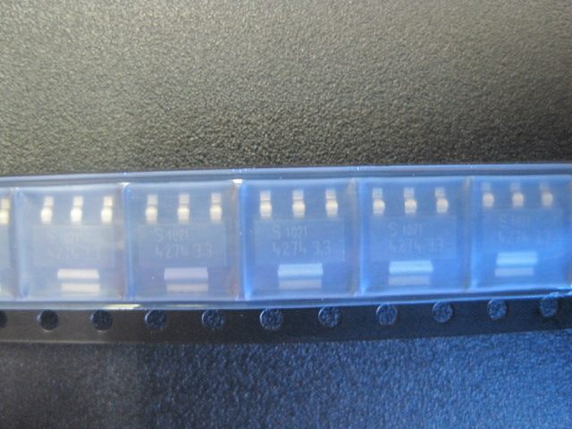 Counter voltage regulator TLGSV33 screen: 4274 3.3 INFINEON TO-223 imported original