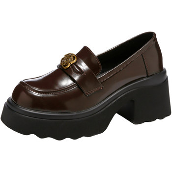 Saturday's fashionable and versatile super hot single shoes brown 
Saturday's fashionable and versatile super hot single shoes brown