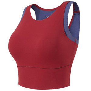 Fitness girl high-intensity sports underwear integrated shock-proof running training bra gathered outside wearing yoga vest 
Fitness girl high-intensity sports underwear integrated shock-proof running training bra gathered outside wearing yoga vest