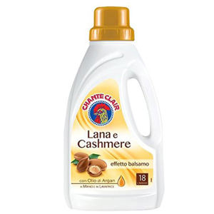 Original imported Italian big cock wool sweater color protection bright color silk silk sportswear laundry detergent 900ml 
Original imported Italian big cock wool sweater color protection bright color silk silk sportswear laundry detergent 900ml