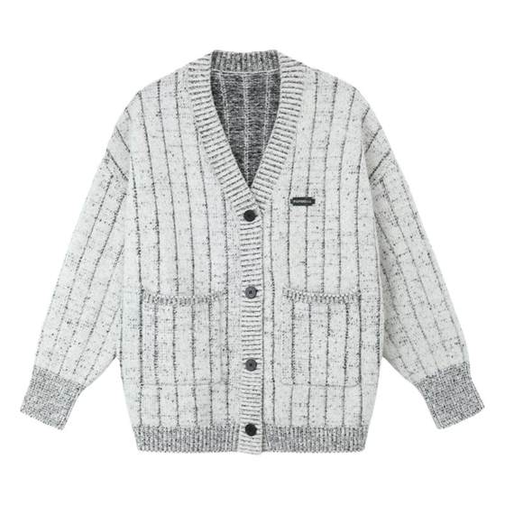 PAPERLLL Xinjian gray wool knitted cardigan for women in autumn and winter new style loose and lazy sweater jacket
PAPERLLL Xinjian gray wool knitted cardigan for women in autumn and winter new style loose and lazy sweater jacket