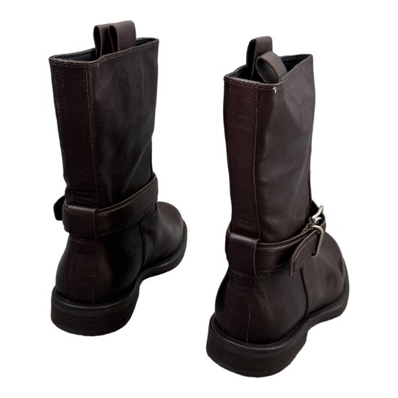 European station European genuine leather women's boots 2025 autumn new low heel flat round toe fashion boots belt buckle mid-tube short boots
European station European genuine leather women's boots 2025 autumn new low heel flat round toe fashion boots belt buckle mid-tube short boots