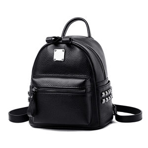 Backpack women's small bag genuine leather new versatile rivets trendy girl travel bag first layer cowhide mini small backpack bag 
Backpack women's small bag genuine leather new versatile rivets trendy girl travel bag first layer cowhide mini small backpack bag