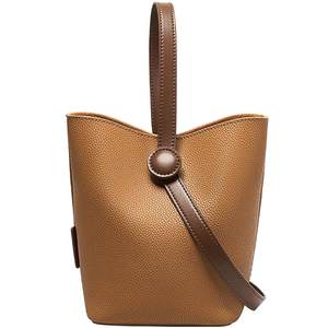 Aokang Bag Women's 2025 New Vegetable Basket Women's Bucket Bag Large Capacity Crossbody Bag Genuine Leather Handbag Women's Bag 
Aokang Bag Women's 2025 New Vegetable Basket Women's Bucket Bag Large Capacity Crossbody Bag Genuine Leather Handbag Women's Bag