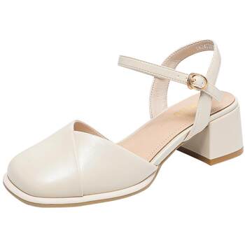 Simple and elegant thick heels in the rear sandals 
Simple and elegant thick heels in the rear sandals
