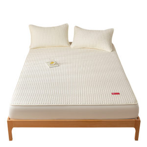 Customized Class A waterproof urine-proof quilted bed sheet cover anti-bacterial anti-slip dirt-proof bed cover bed cover all-inclusive mattress protector 3 
Customized Class A waterproof urine-proof quilted bed sheet cover anti-bacterial anti-slip dirt-proof bed cover bed cover all-inclusive mattress protector 3