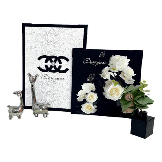 Light luxury high -level sensor living room TV cabinet porch dinner side cabinet bedside cabinet table decoration painting ornament
 Light luxury high -level sensor living room TV cabinet porch dinner side cabinet bedside cabinet table decoration painting ornament